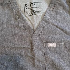 Figs gray Catarina scrub top